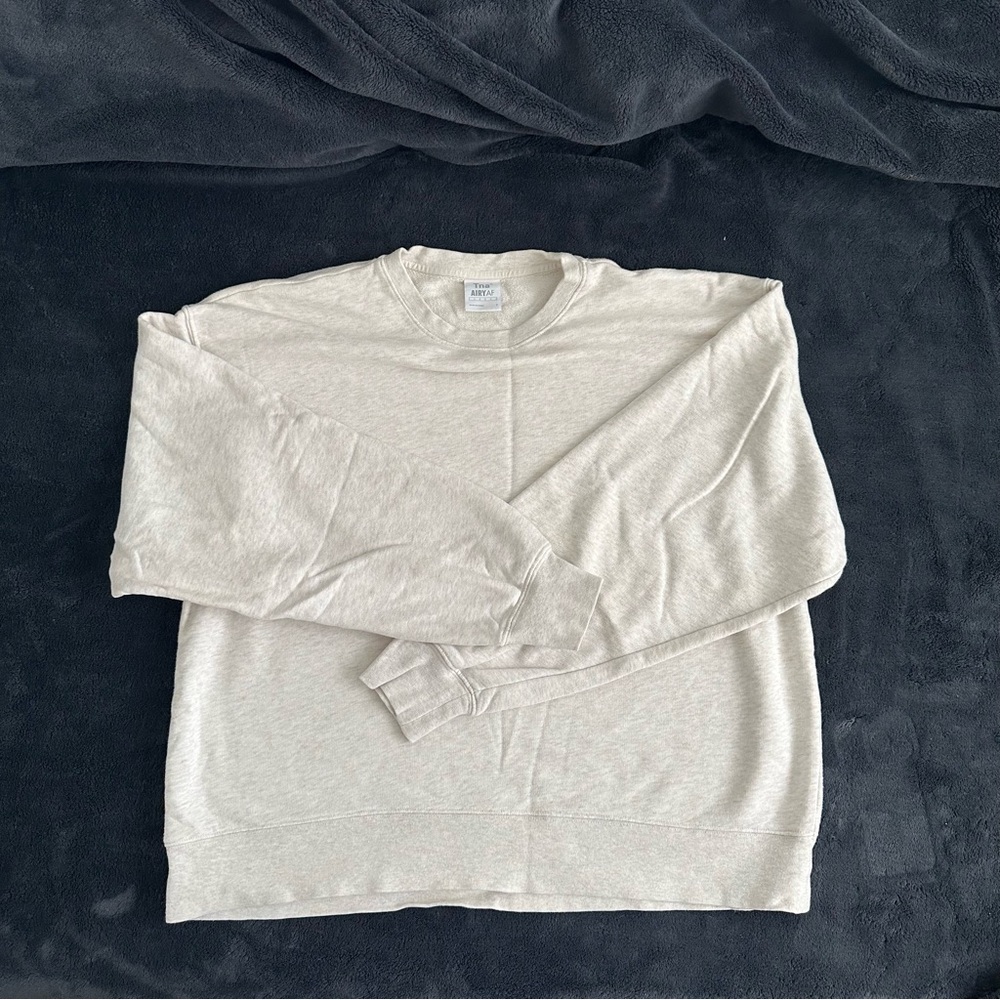 Aritzia Airy Sweatshirt